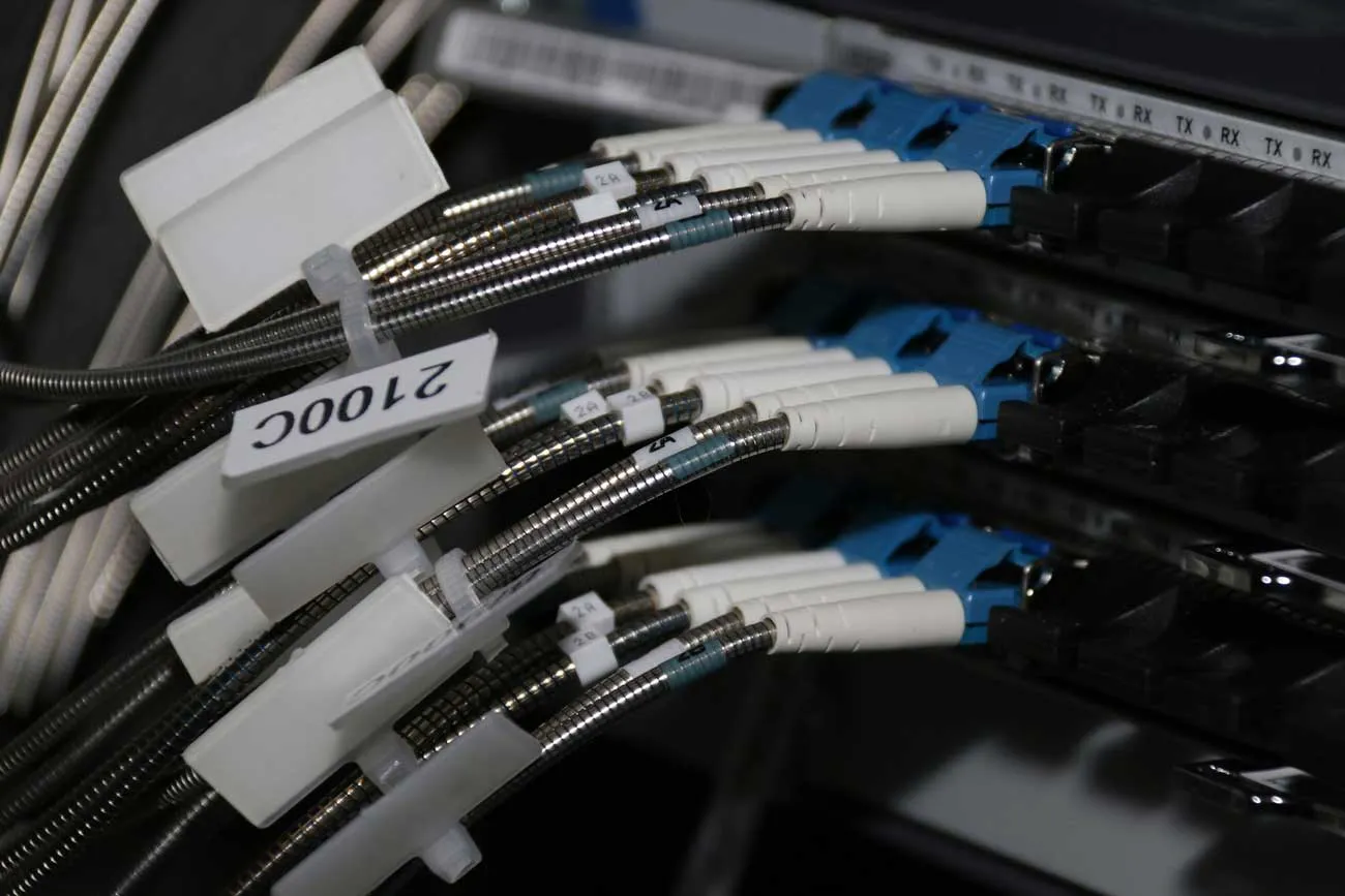 Fiberoptisk korskoppling