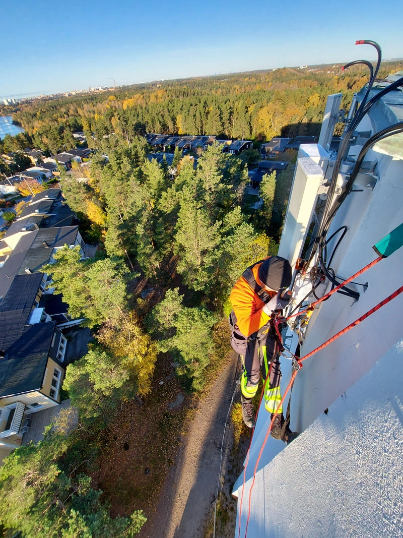 Höjdarbete på mast